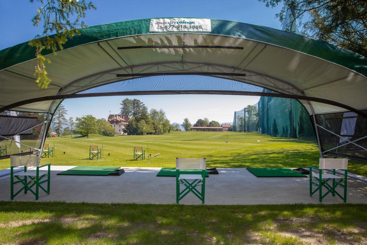 Le Manoir Du Golf Bed and breakfast *