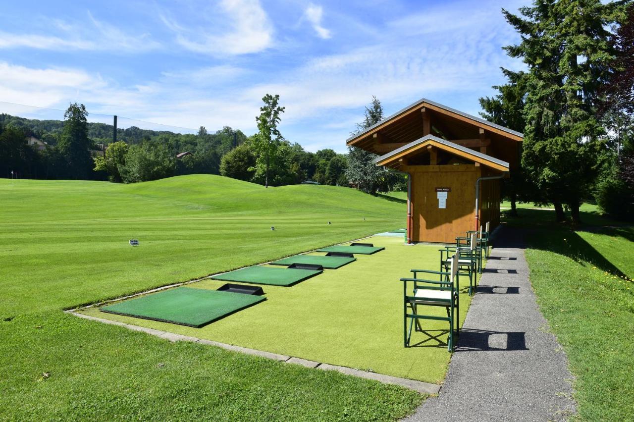 Le Manoir Du Golf Bed and breakfast *