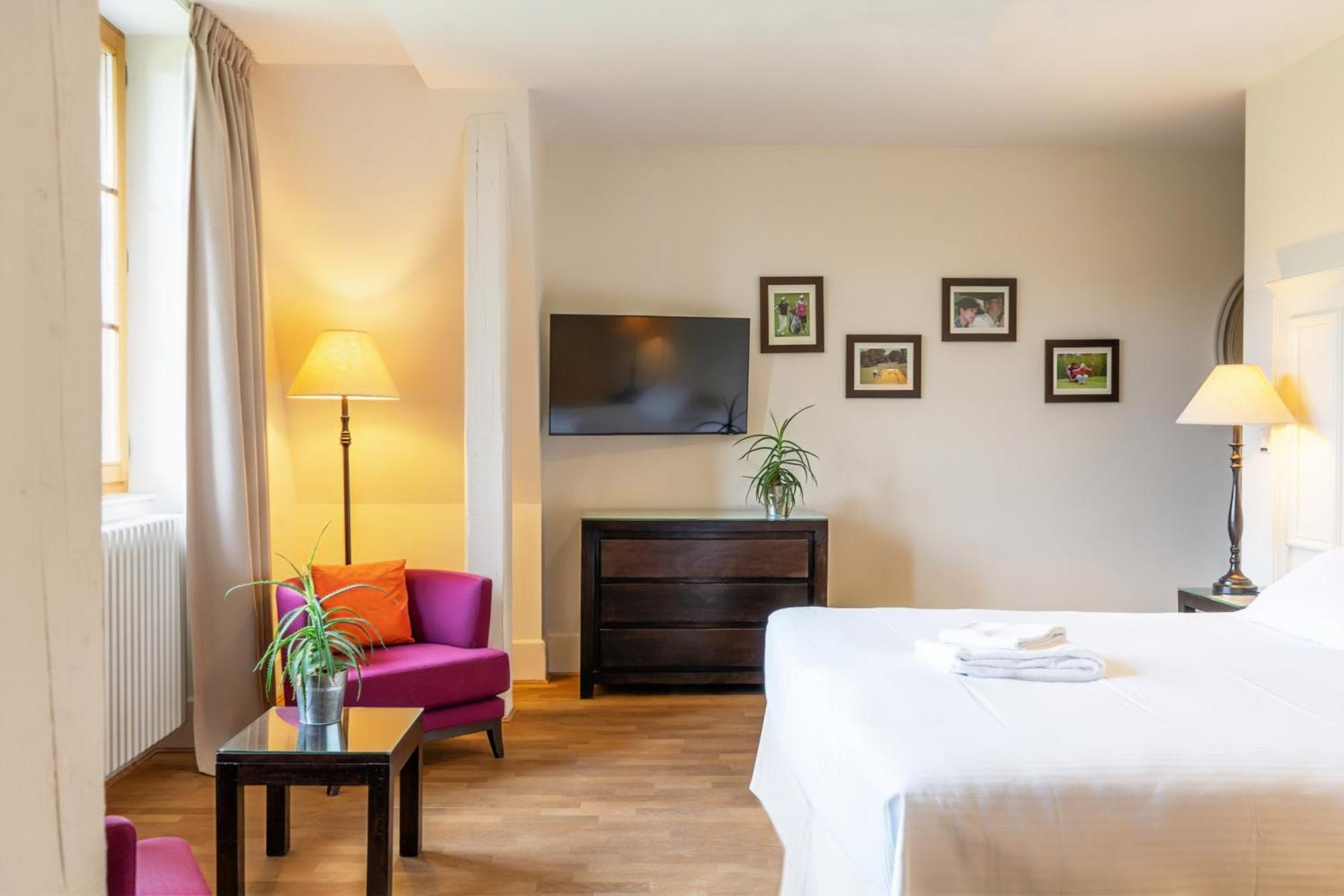 Le Manoir Du Golf Bed and breakfast *