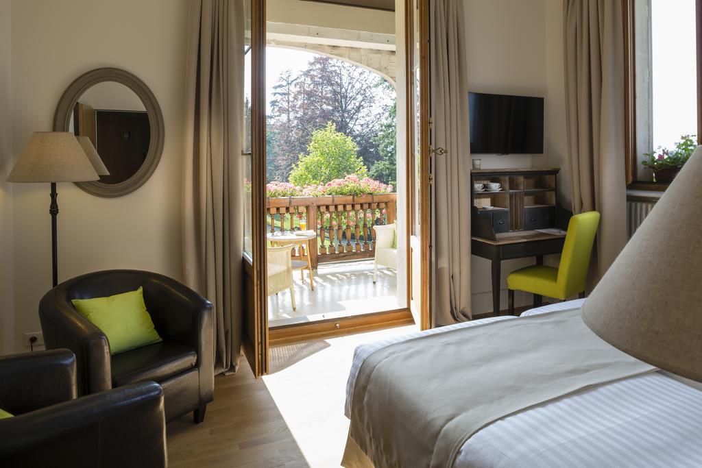 Le Manoir Du Golf Bed and breakfast *